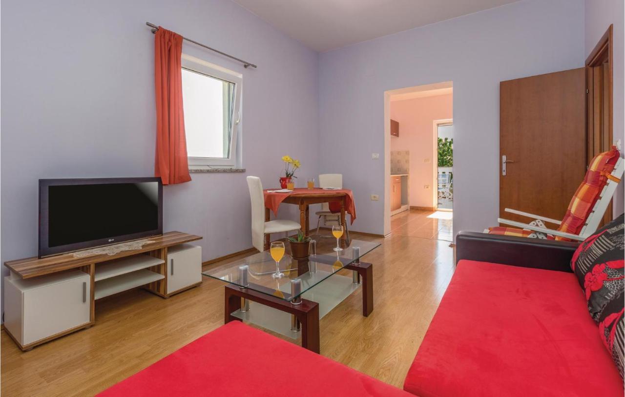 Nice Apartment In Kastel With Kitchen Exterior foto