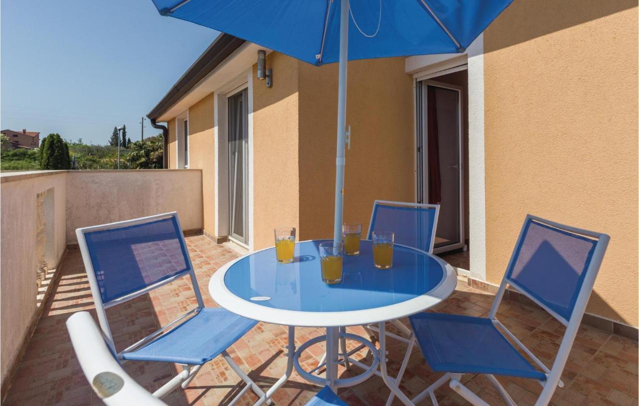 Nice Apartment In Kastel With Kitchen Exterior foto